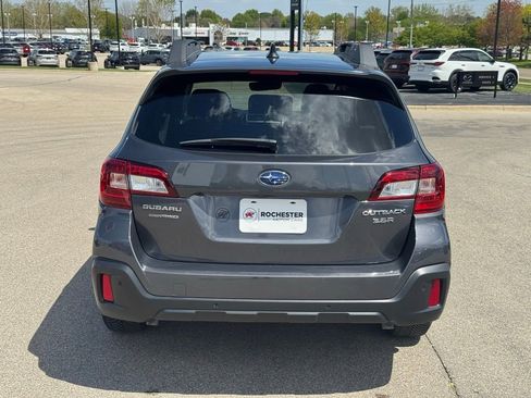 Used 2019 Subaru Outback 3.6R Limited AWD/4WD image 32