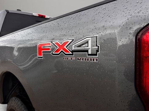 Used 2023 Ford F250 Lariat w/ Sport Appearance Package AWD/4WD image 10
