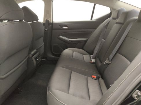 Used 2019 Nissan Altima 2.5 SV image 18