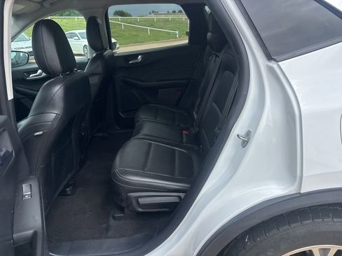 Used 2021 Ford Escape SEL FWD image 10