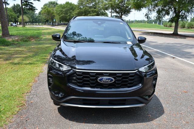 Used 2025 Ford Escape ST-Line Select AWD/4WD image 8