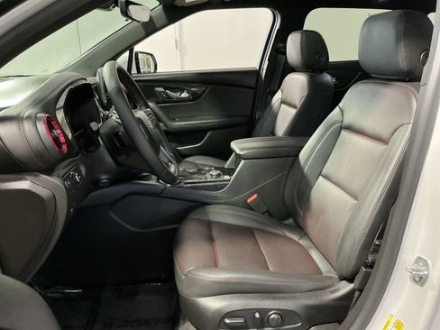 Used 2025 Chevrolet Blazer RS w/ Driver Confidence II Package AWD/4WD image 14