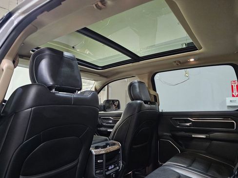 Used 2019 RAM 1500 Laramie image 27