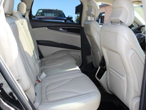 Used 2018 Lincoln MKX Reserve w/ Lincoln MKX Climate Package image 18