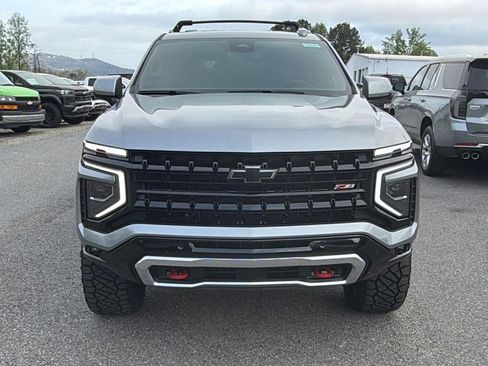 New 2026 Chevrolet Suburban Z71 w/ Comfort Package AWD/4WD image 2
