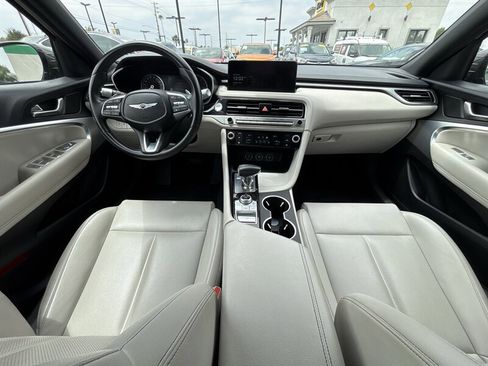 Used 2024 Genesis G70 2.5T RWD image 23