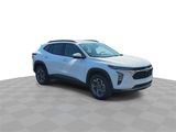 New 2025 Chevrolet Trax LT image 2