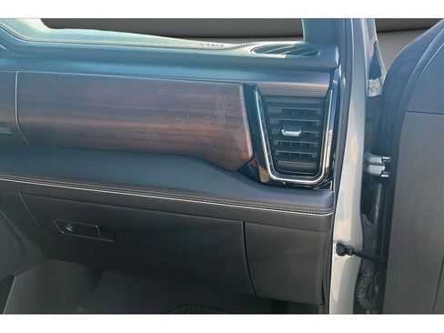 Used 2023 GMC Sierra 1500 Denali Ultimate image 17