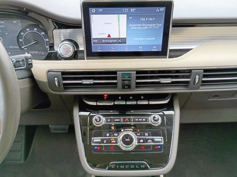 Used 2021 Lincoln Corsair FWD w/ Convenience Package image 39