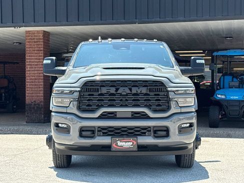 Used 2026 RAM 3500 Limited AWD/4WD image 2