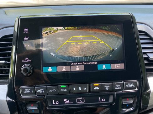 Used 2019 Honda Odyssey Touring image 32