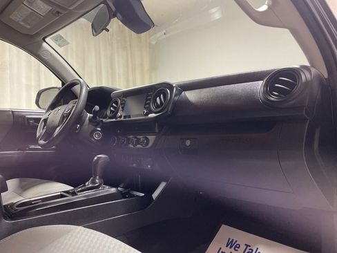 Used 2020 Toyota Tacoma SR image 13