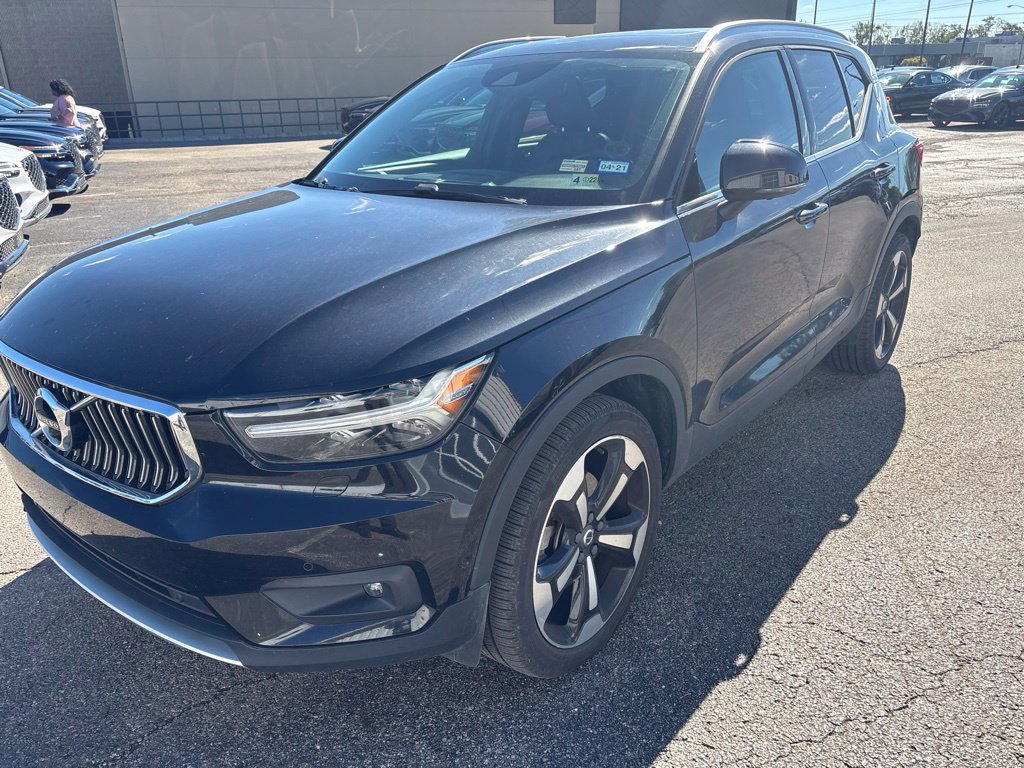 Used 2019 Volvo XC40 T5 Inscription AWD/4WD image 1