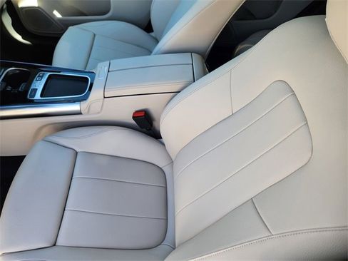 Certified 2026 Mercedes-Benz GLA 250 4MATIC image 8