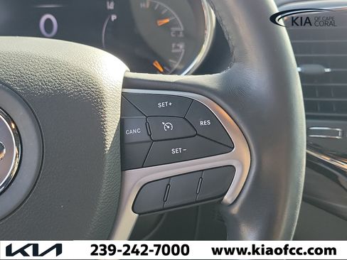 Used 2021 Jeep Grand Cherokee Laredo X RWD image 26