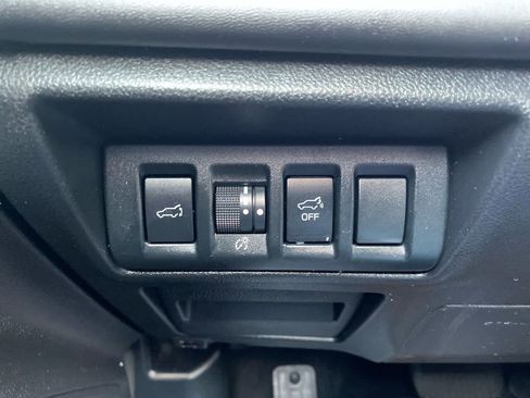 Used 2023 Subaru Outback Limited image 19