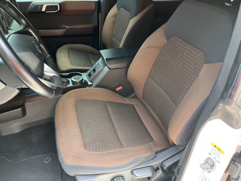 Used 2022 Ford Bronco Outer Banks AWD/4WD image 18
