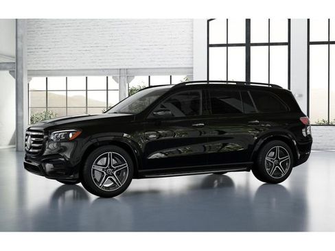 Used 2026 Mercedes-Benz GLS 450 4MATIC image 37