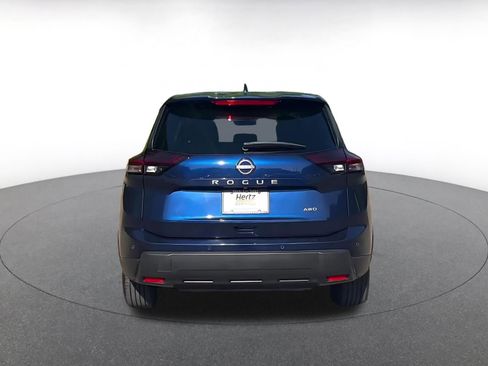 Used 2025 Nissan Rogue SV AWD/4WD image 12