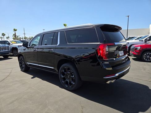 New 2026 GMC Yukon XL Denali AWD/4WD image 3