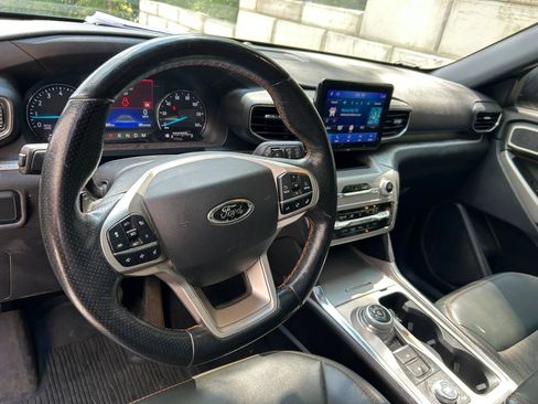 Used 2022 Ford Explorer Timberline AWD/4WD image 3