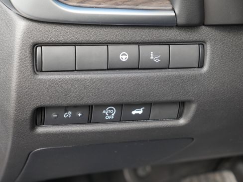 New 2026 Nissan Rogue Platinum image 6