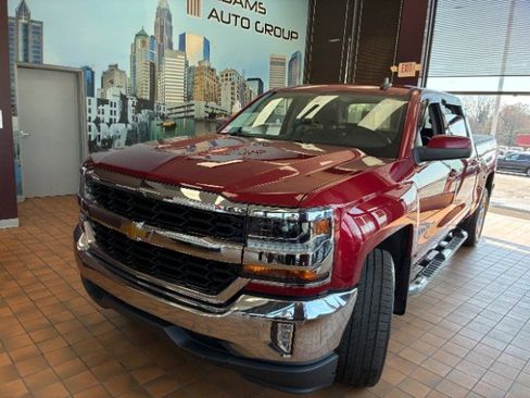 Used 2018 Chevrolet Silverado 1500 LT w/ All Star Edition image 8