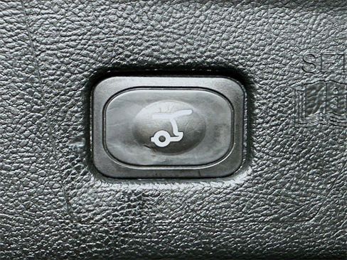 Used 2022 Ford Edge ST-Line w/ Class II Trailer Tow Package image 12