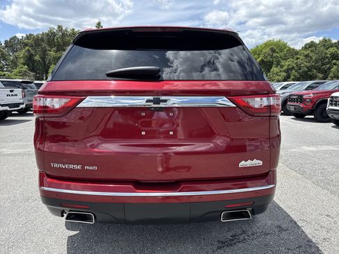 Used 2020 Chevrolet Traverse High Country w/ LPO, Cargo Package AWD/4WD image 7