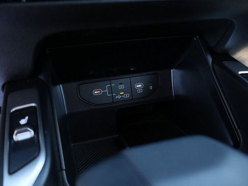 New 2026 Kia Sorento S w/ S Panoramic Sunroof Package FWD image 37