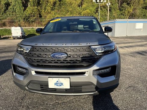 Used 2023 Ford Explorer XLT w/ Equipment Group 202A image 11