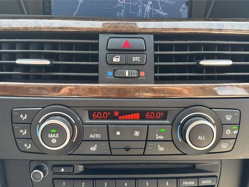 Used 2010 BMW 335i Sedan image 18