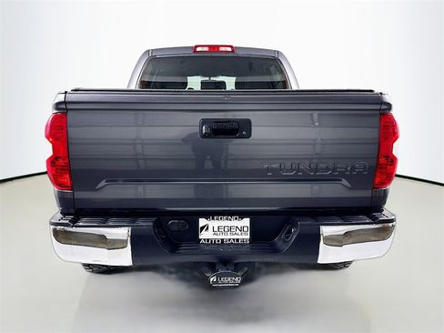 Used 2017 Toyota Tundra SR5 image 7