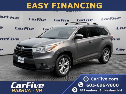 Used 2015 Toyota Highlander XLE AWD/4WD image 1