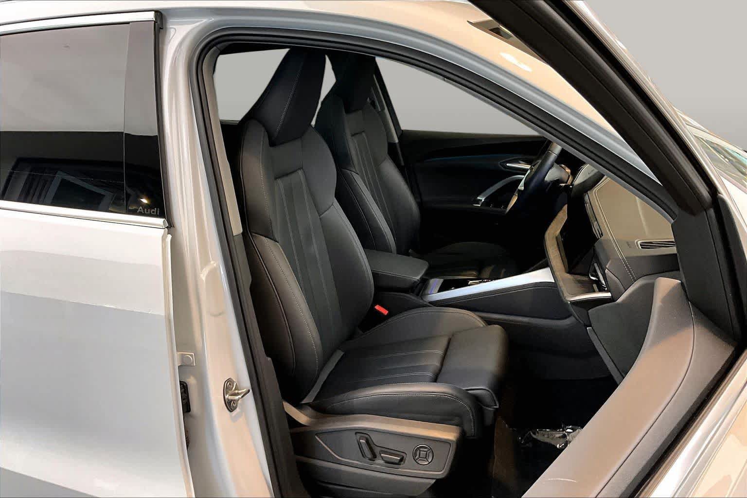 Certified 2026 Audi Q5 Premium Plus AWD/4WD image 9