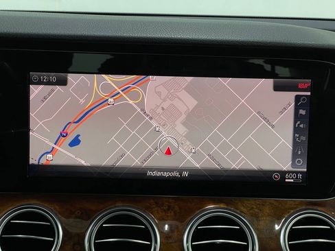 Used 2018 Mercedes-Benz E 300 4MATIC image 10