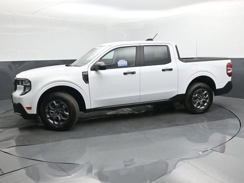 New 2026 Ford Maverick XLT w/ Equipment Group 301A AWD/4WD image 2