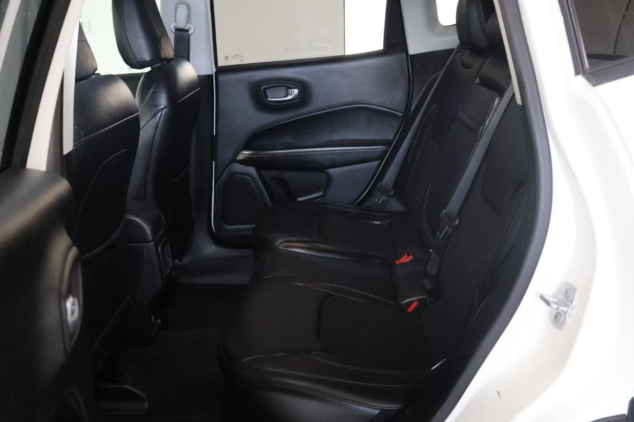Used 2018 Jeep Compass Latitude FWD image 22