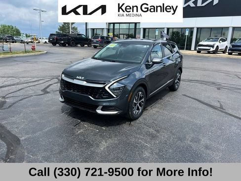 Certified 2024 Kia Sportage EX FWD image 3