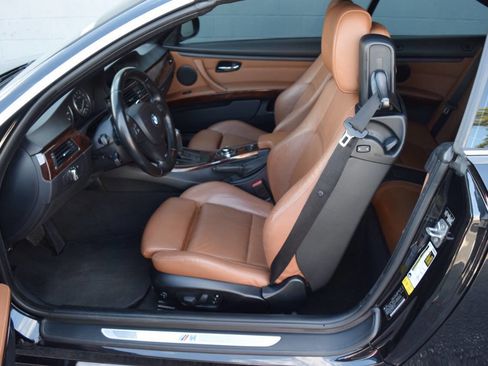 Used 2012 BMW 335i Convertible RWD image 7