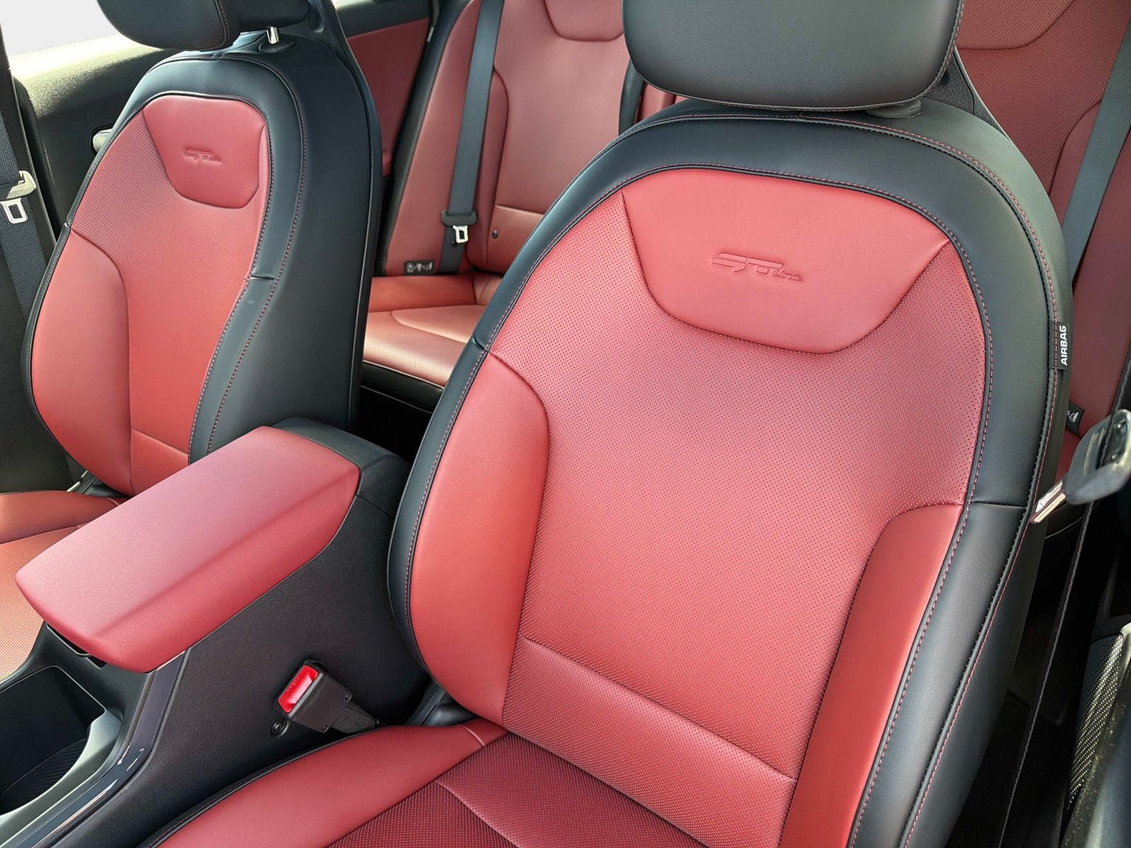 New 2026 Kia K4 GT-Line FWD image 17