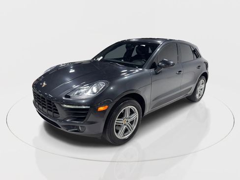 Used 2017 Porsche Macan image 3