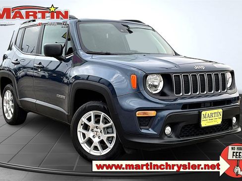 Used 2023 Jeep Renegade Latitude w/ Premium Group image 1