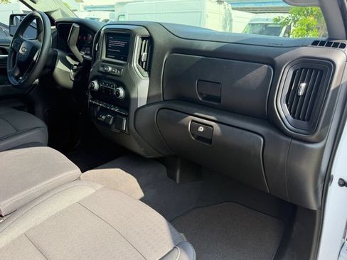 Used 2025 Chevrolet Silverado 1500 Custom RWD image 28