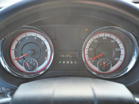 Used 2017 Dodge Grand Caravan SXT image 22