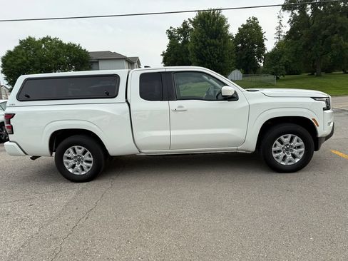 Used 2023 Nissan Frontier SV w/ SV Convenience Package AWD/4WD image 4