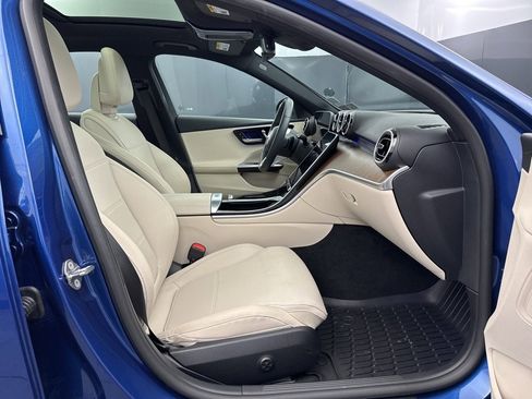Used 2023 Mercedes-Benz C 300 4MATIC Sedan image 37