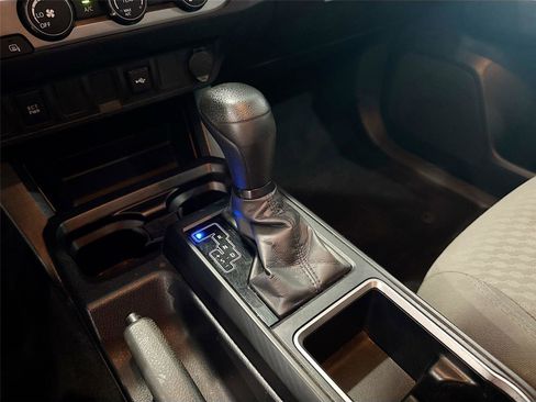 Used 2020 Toyota Tacoma SR w/ SX Package image 13