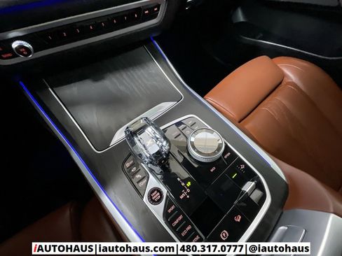 Used 2022 BMW X7 M50i image 41