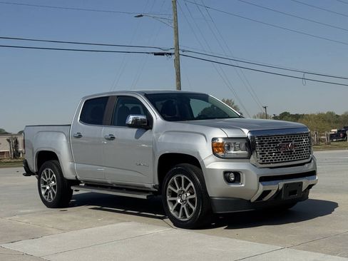 Used 2018 GMC Canyon Denali AWD/4WD image 3